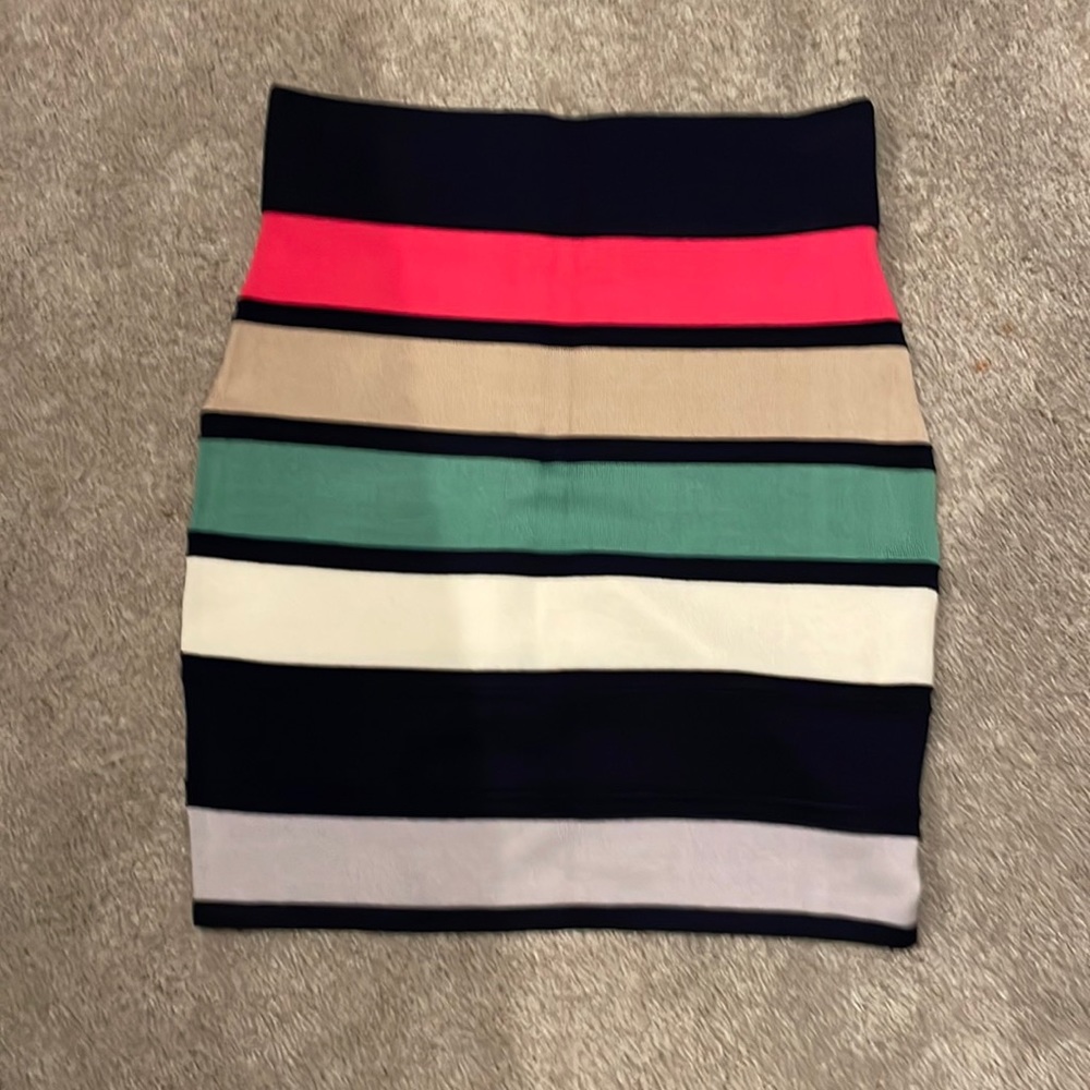 Forever 21 size large skirt